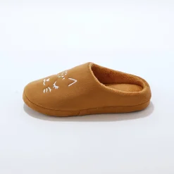 Muiltjes in fleece, geborduurd kattenmotief