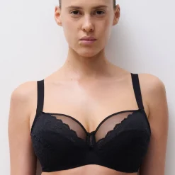 Omhullende beha in kant Floral touch - met beugels
