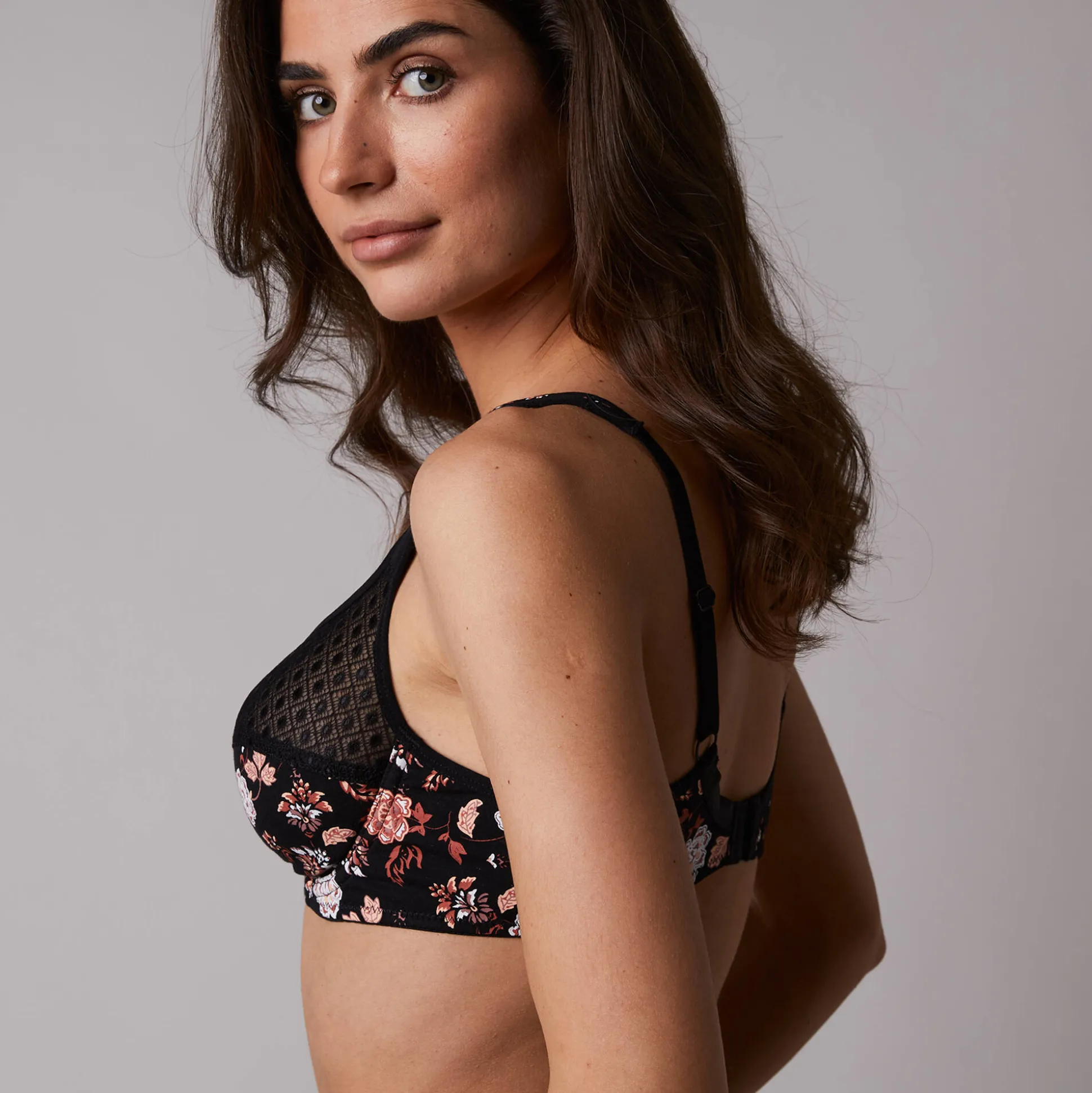 Omhullende beugelbeha Tropea, effen en met bloemenprint - set van 2