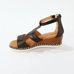 Opengewerkte sleehaksandalen