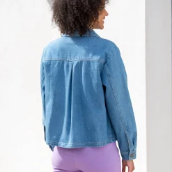 Paletotjasje in jeans