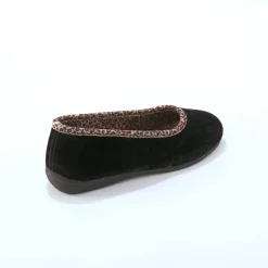 Pantoffels in ballerinamodel, biesje met luipaardmotief