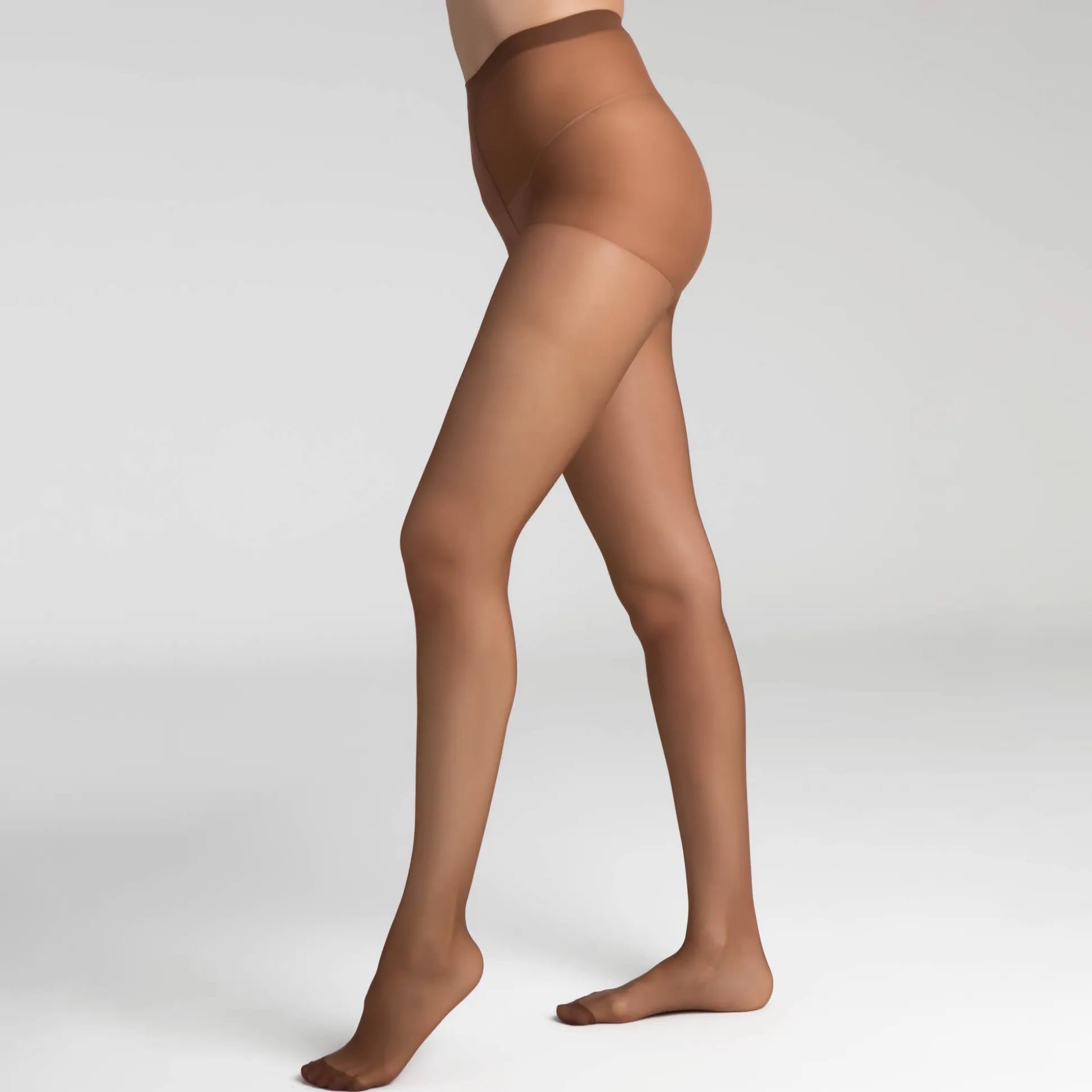 Panty Sublim in gesatineerde voile met 'gebruinde huid effect'