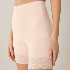 Pantybroekje in microvezel en kant - modellerend