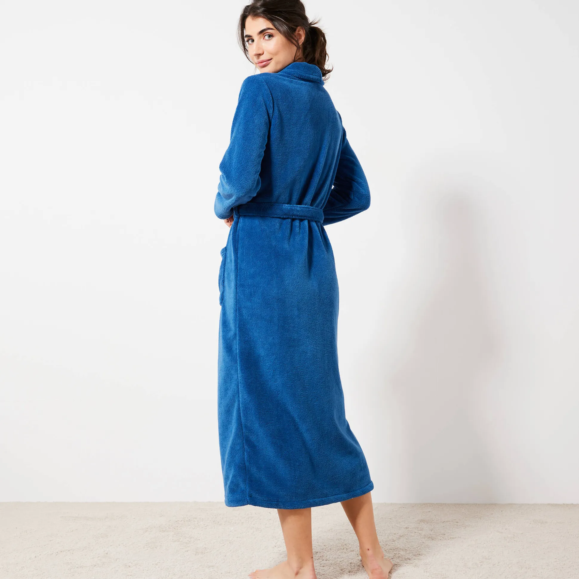 Peignoir in fleece met pluchetouch - 130 cm lang, lange mouwen