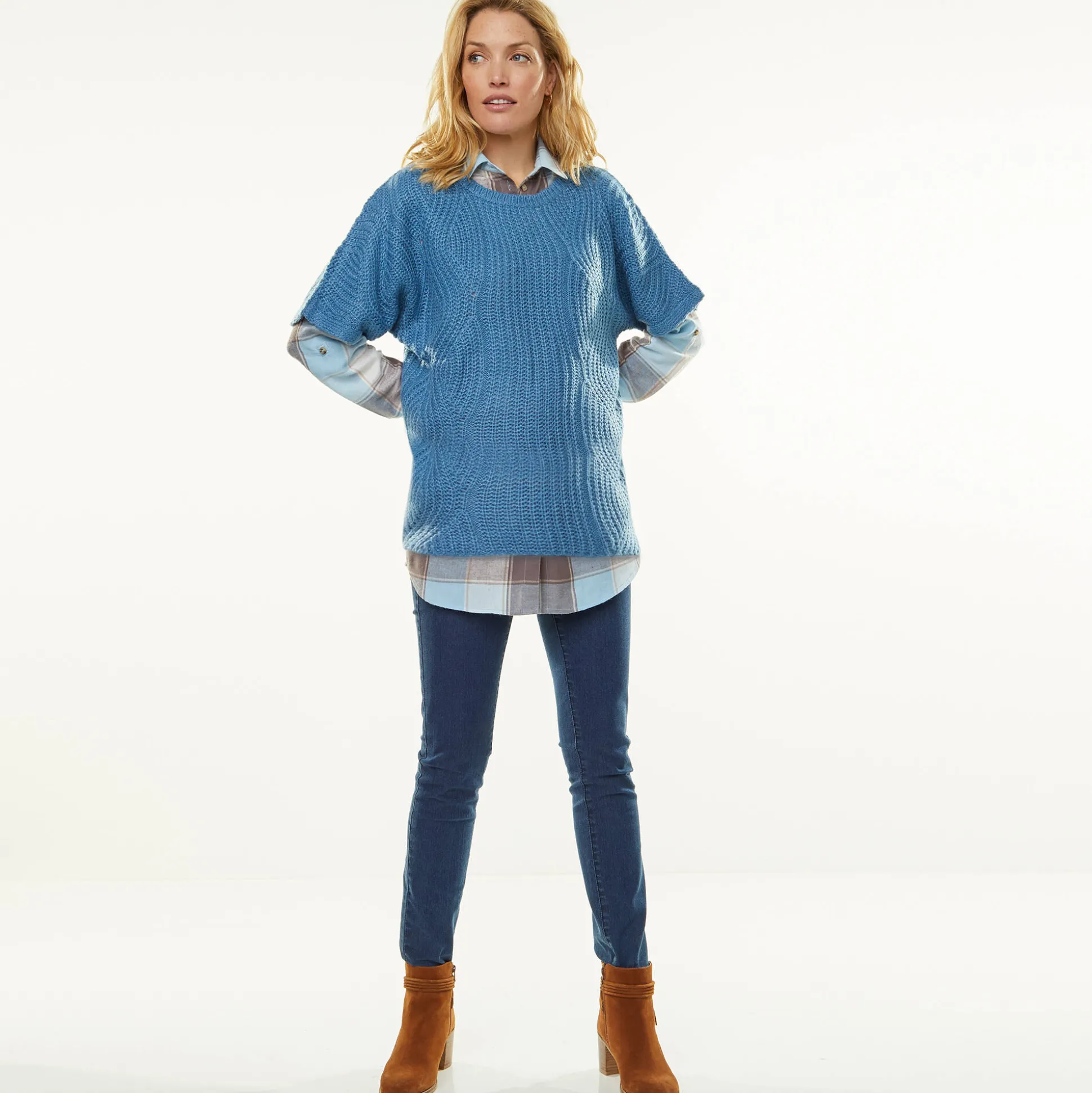 Poncho trui met mouwen op ellebooglengte