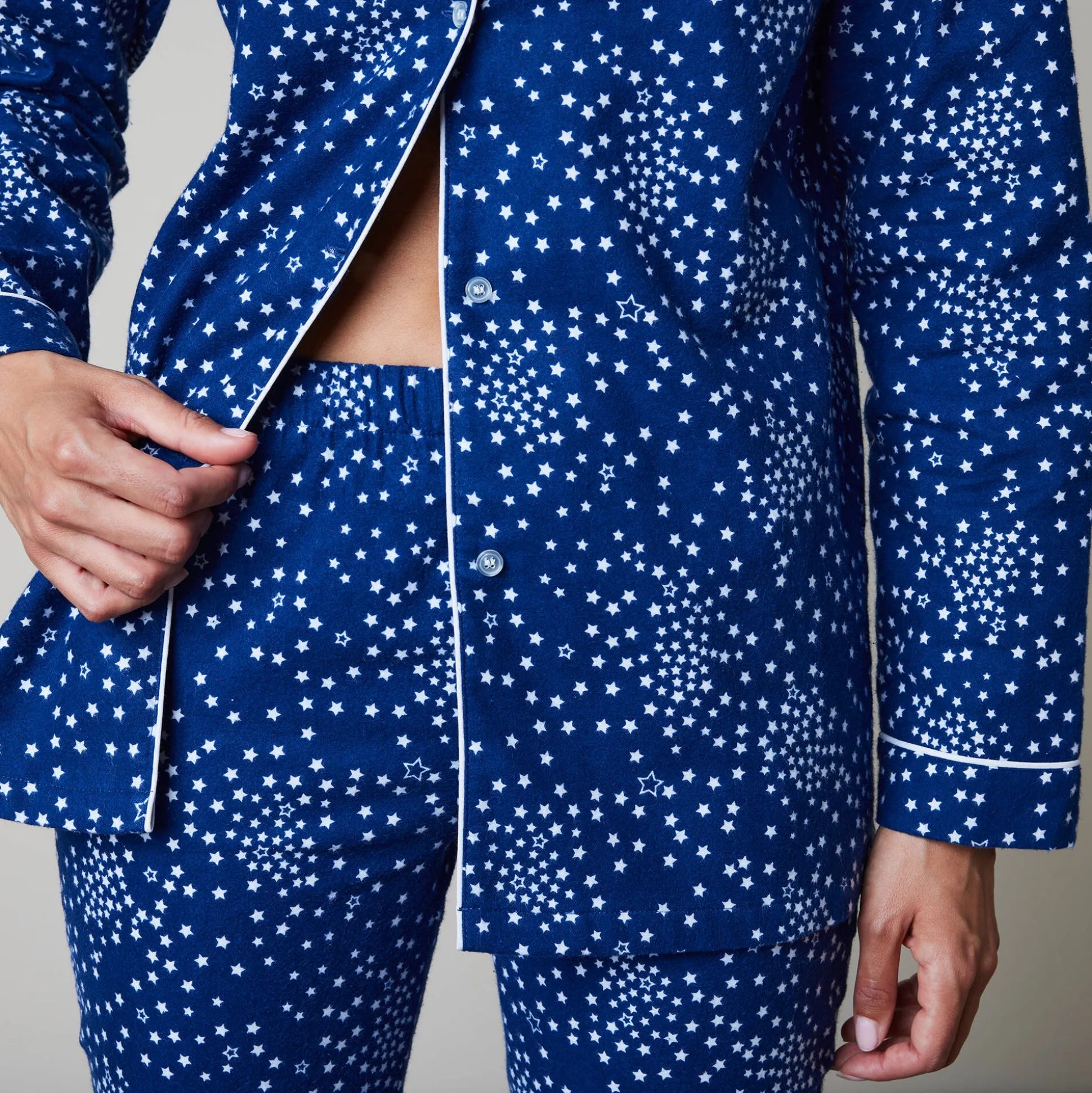 Pyjama in flanel met sterretjesprint