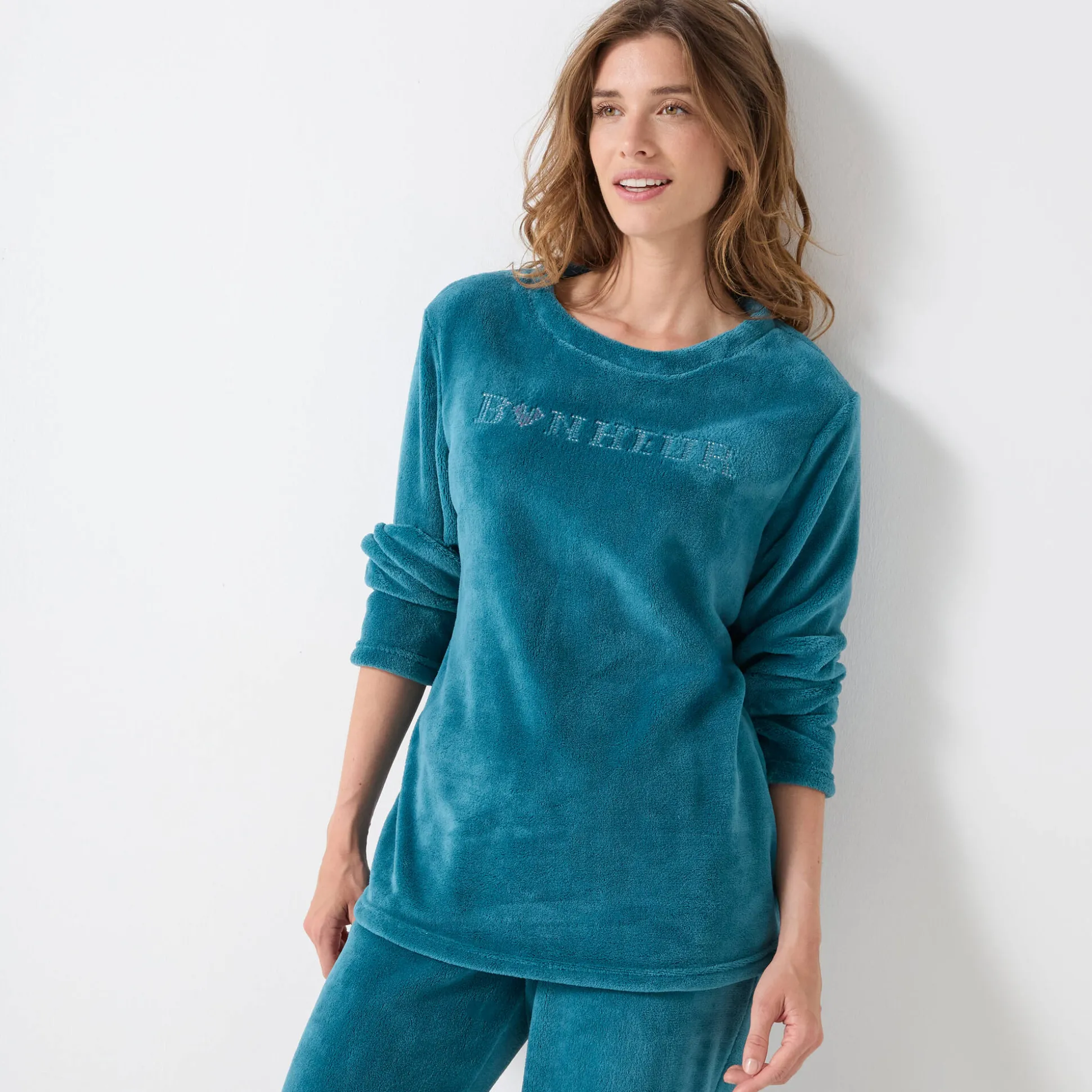 Pyjama in fleece met 'bonheur' borduursel, lange mouwen