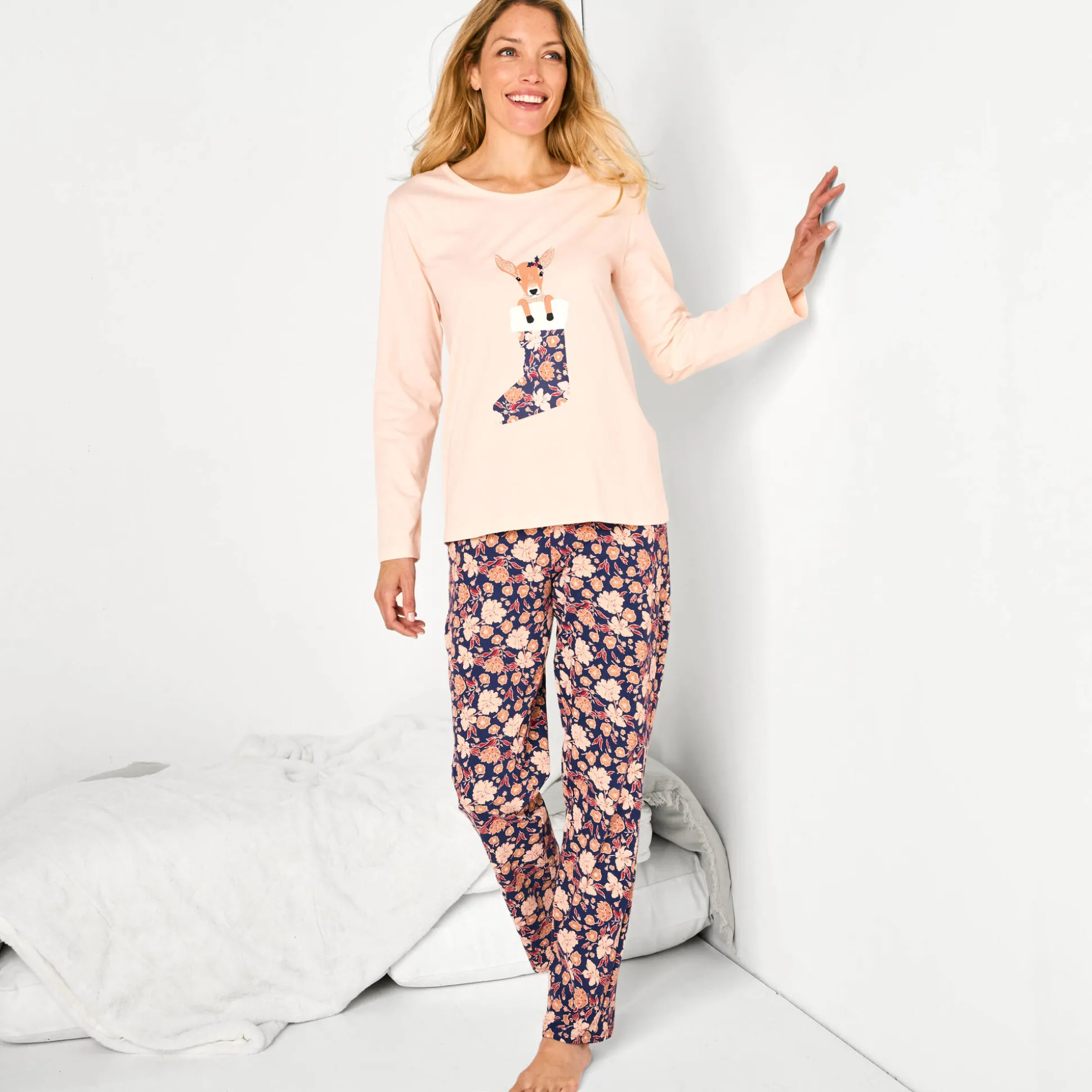 Pyjama met "ree" print - bijpassend tasje gratis