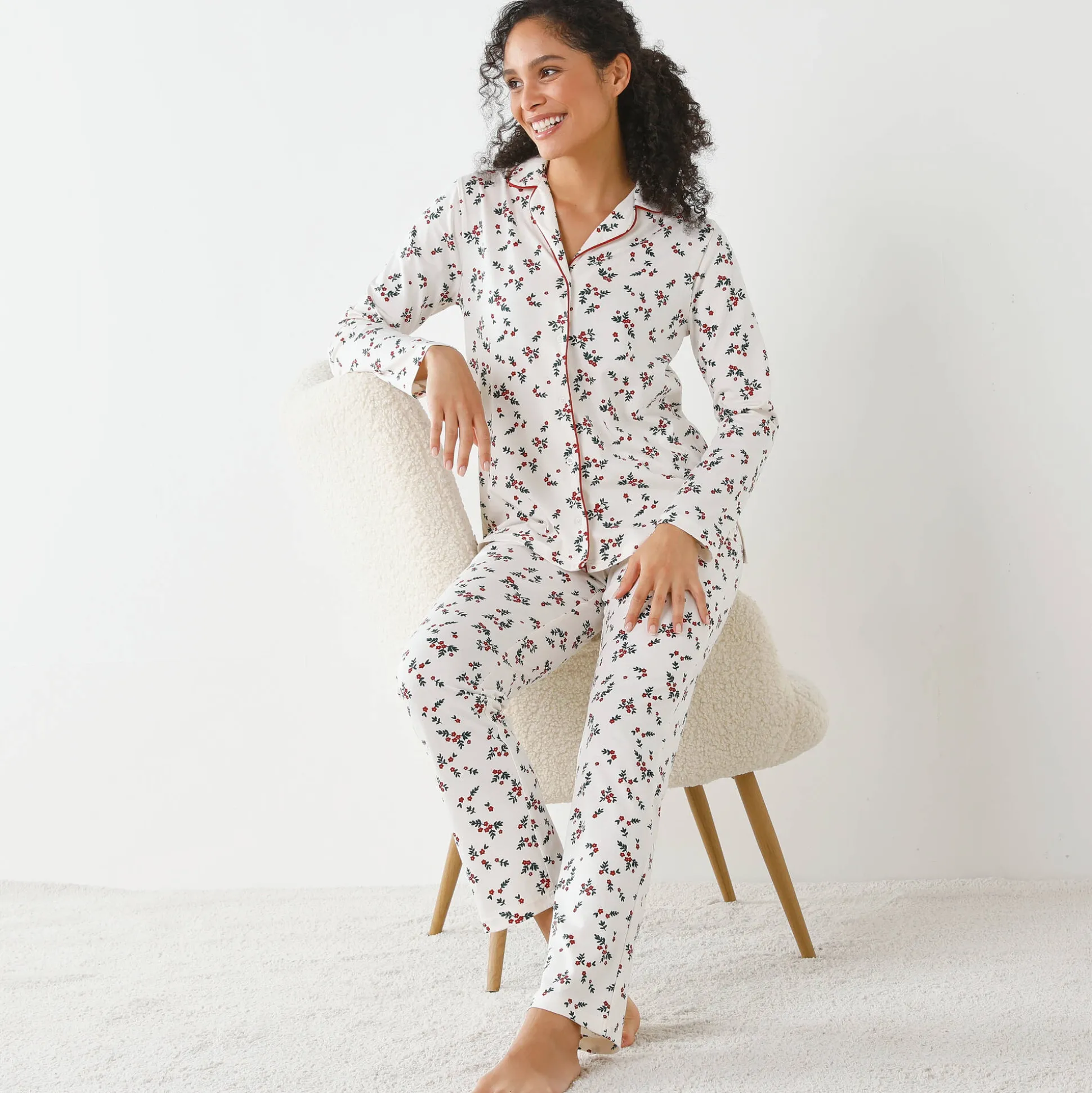 Pyjama met reverskraag en hulstprint
