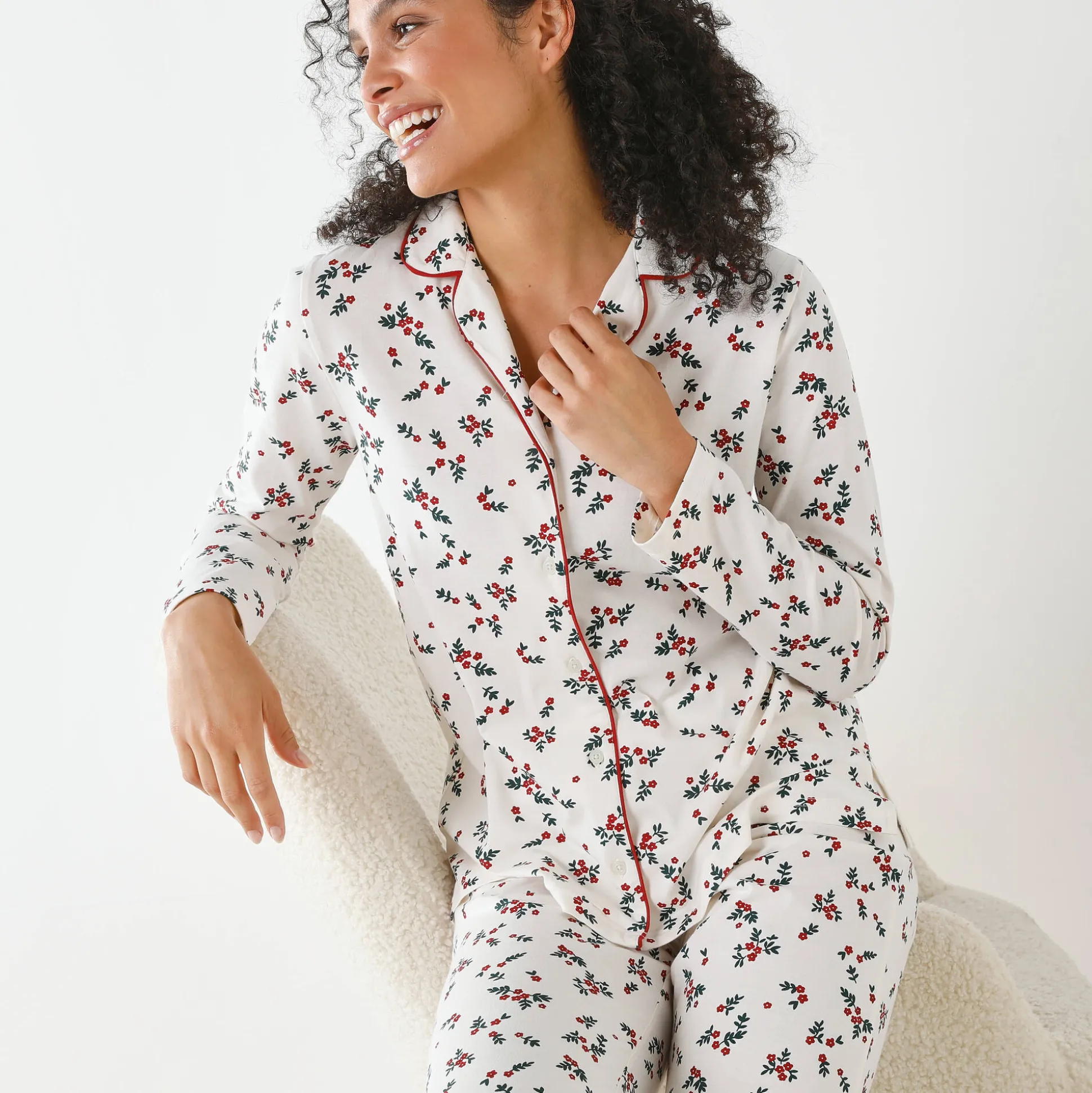 Pyjama met reverskraag en hulstprint