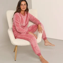 Pyjama van gestructureerd fleece
