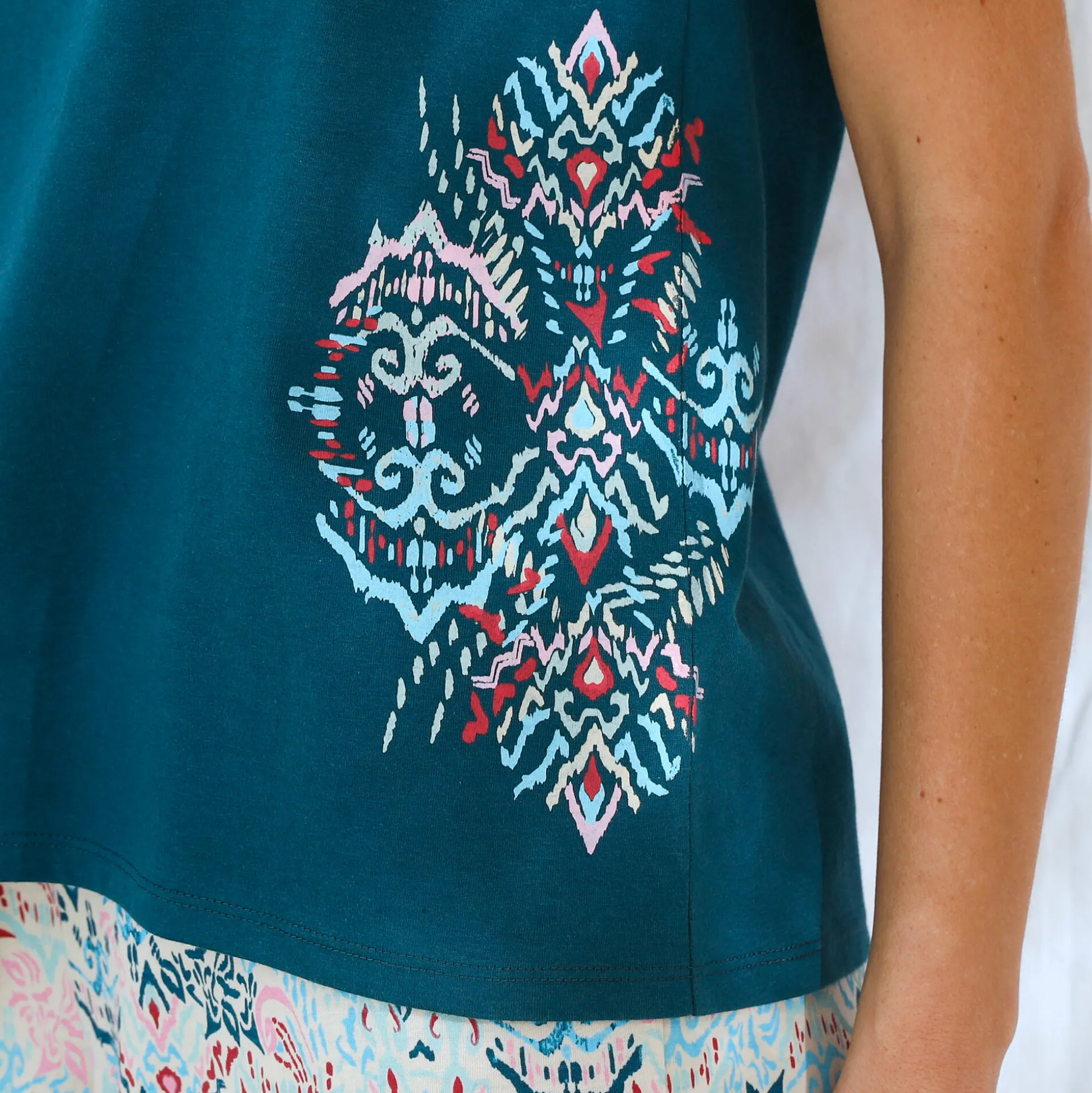 Pyjama-T-shirt met Ikat-print