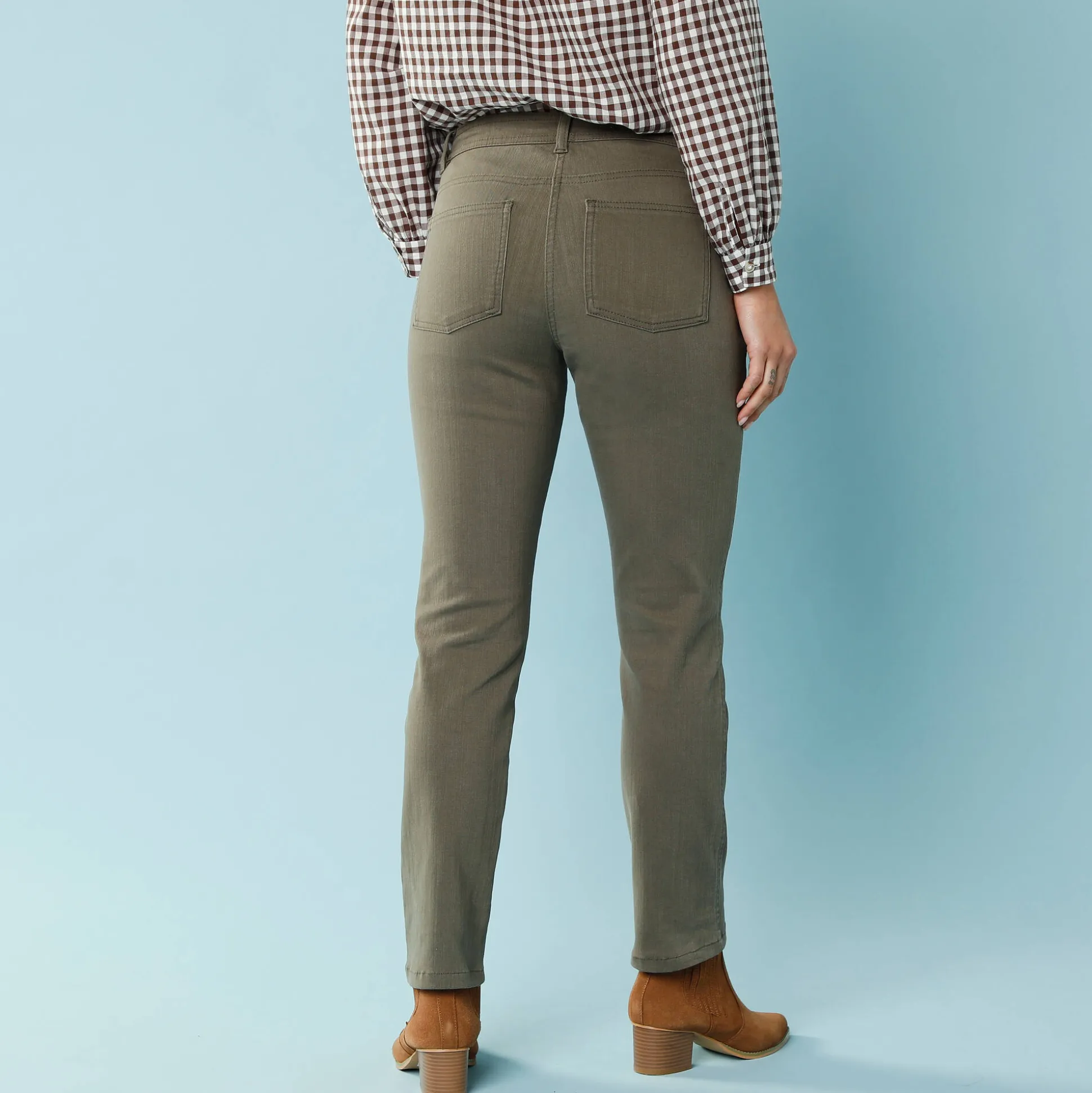 Rechte broek met deelnaden, speciaal voor kleine lengtes