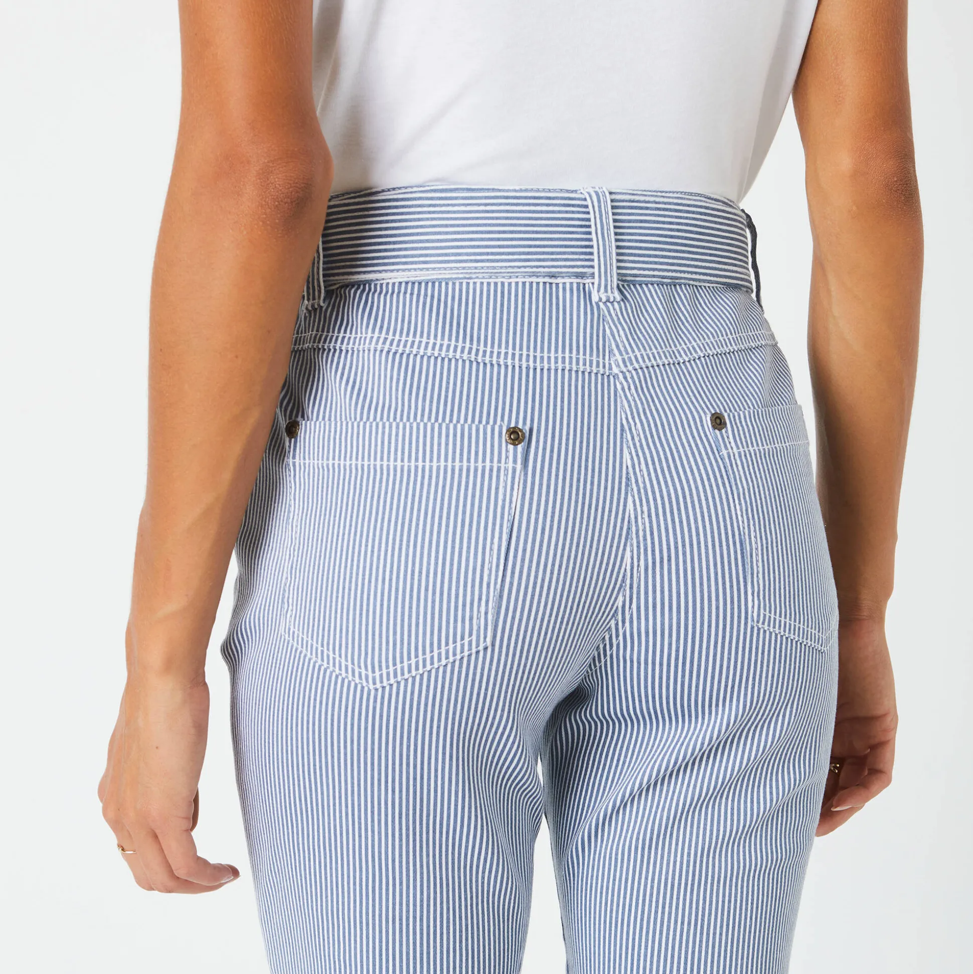 Rechte, gestreepte broek, speciaal voor kleine lengtes