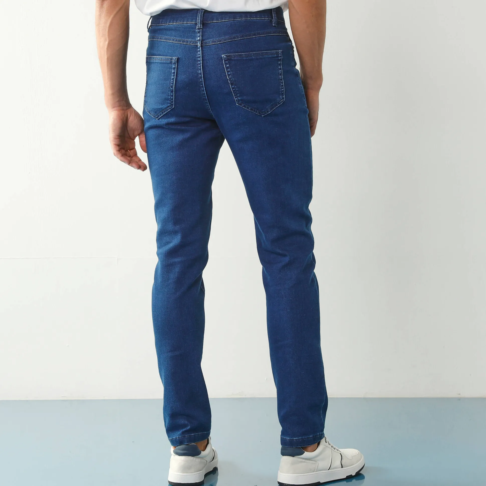 Rechte jeans met 5 zakken, ultrastretch denim - L28
