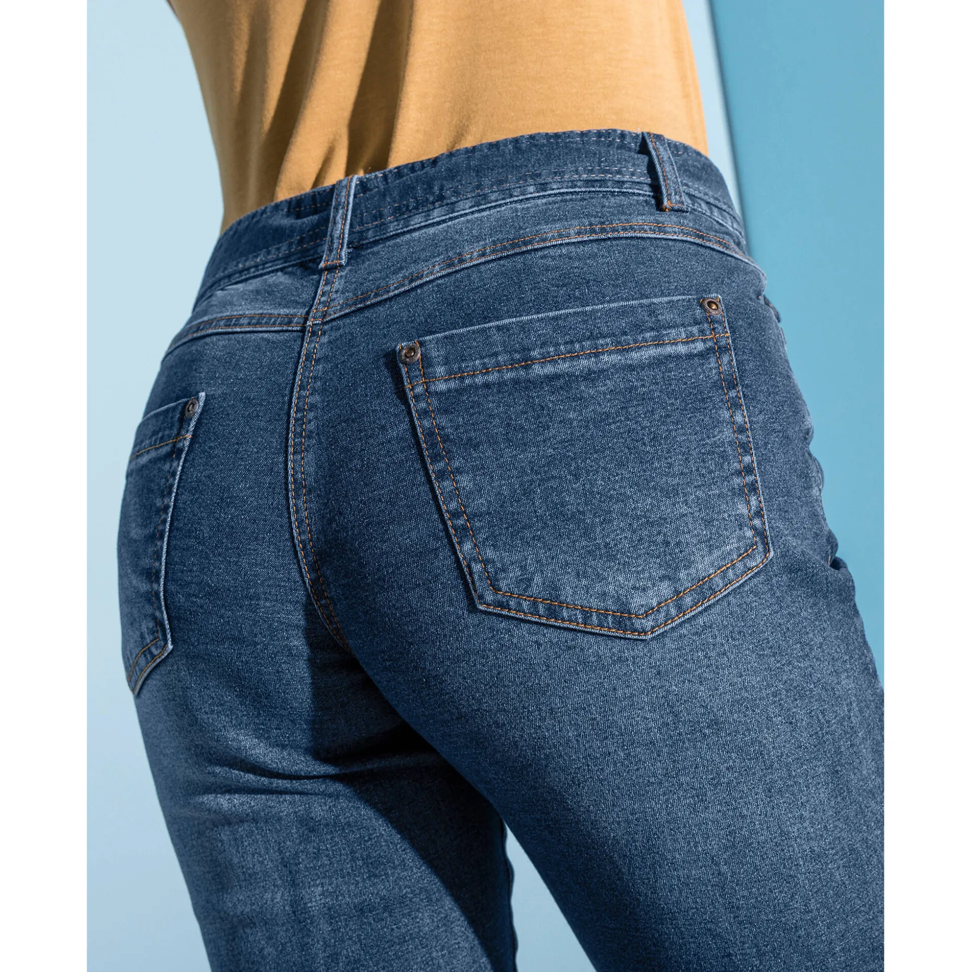 Rechte jeans met ceintuur, speciaal voor kleine lengtes