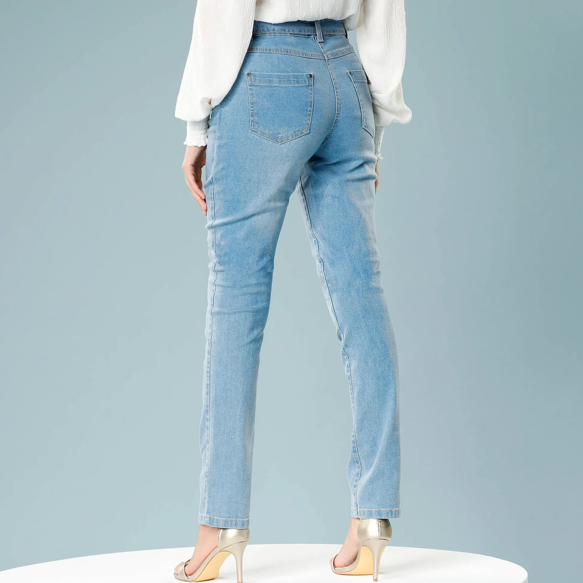 Rechte jeans met ceintuur, speciaal voor kleine lengtes