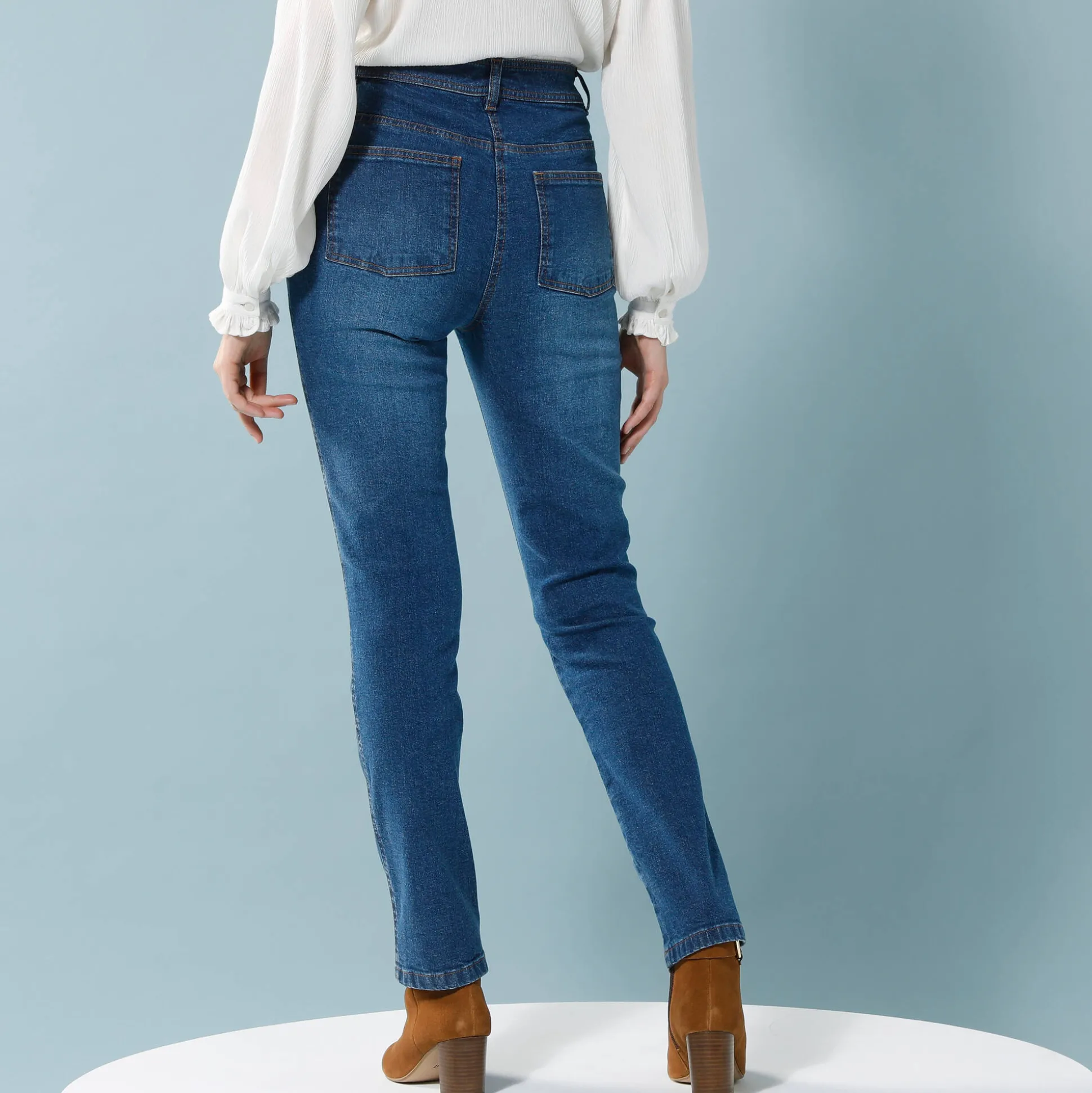 Rechte jeans met deelnaden, speciaal voor kleine lengtes