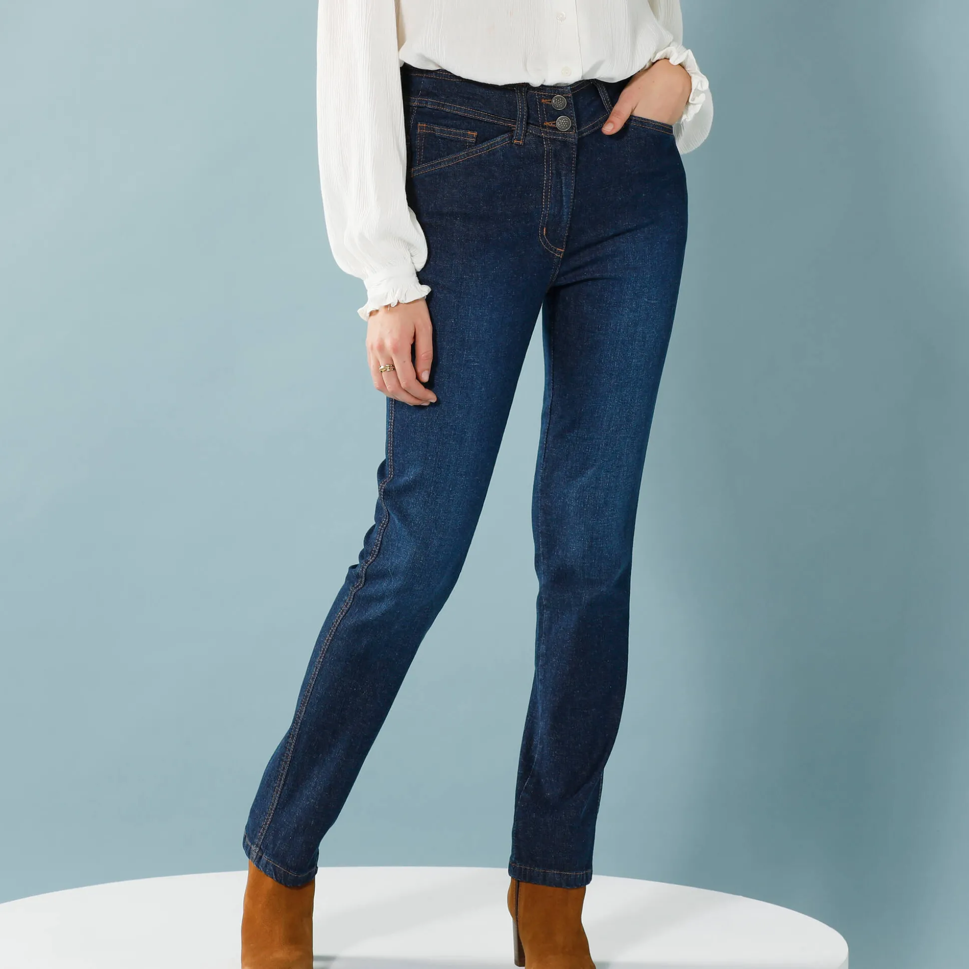 Rechte jeans met deelnaden, speciaal voor kleine lengtes