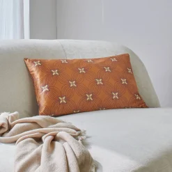 Rechthoekig velours kussen met bloemenprint