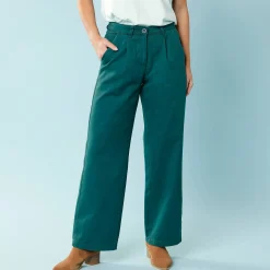 Ruime, rechte broek, speciaal voor kleine lengtes