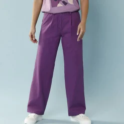 Ruime, rechte broek, speciaal voor kleine lengtes
