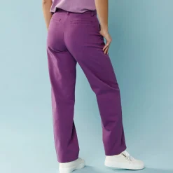 Ruime, rechte broek, speciaal voor kleine lengtes