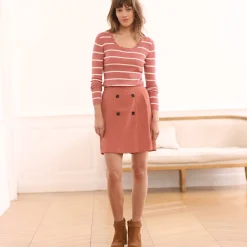Shortrokje in wikkelstijl met knoopsluiting