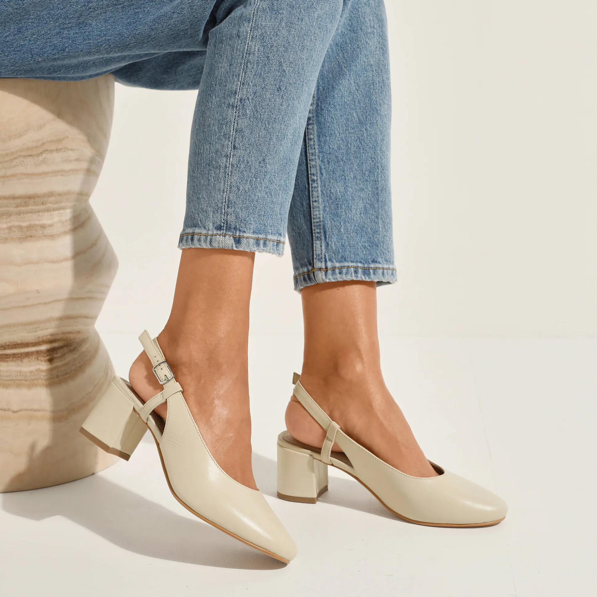Slingback pumps in leer, LWG-gecertificeerd