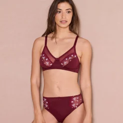 Slip in microvezel en geborduurde tule Caminata