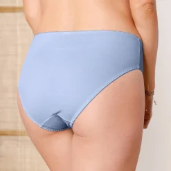 Slip in microvezel en geborduurde tule Caminata