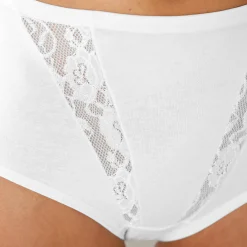 Slip met afslankende pasjes in kant - set van 4