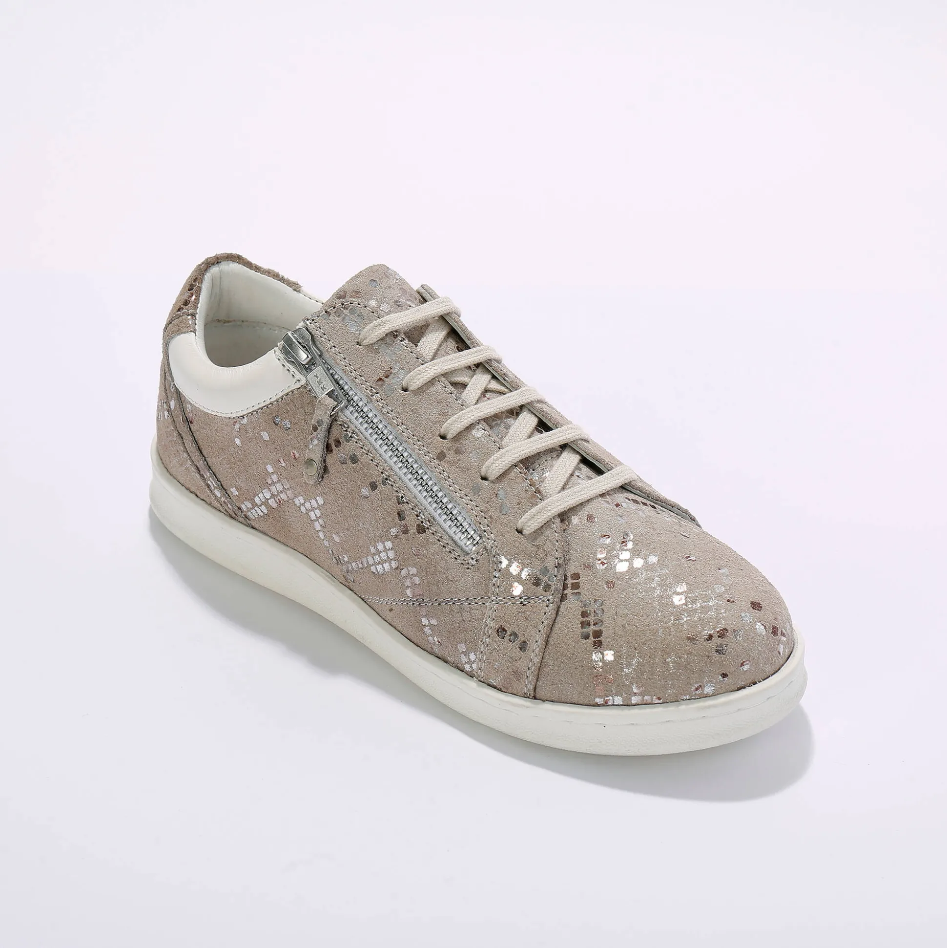 Sneakers met rits, in geperforeerd leer
