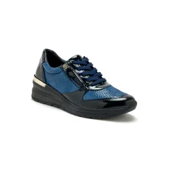 Sneakers met veters in leer en rekbare stof, sleehakje