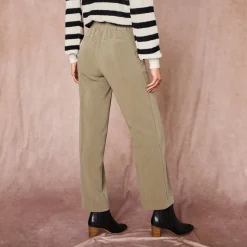Soepele broek met knooppandeffect