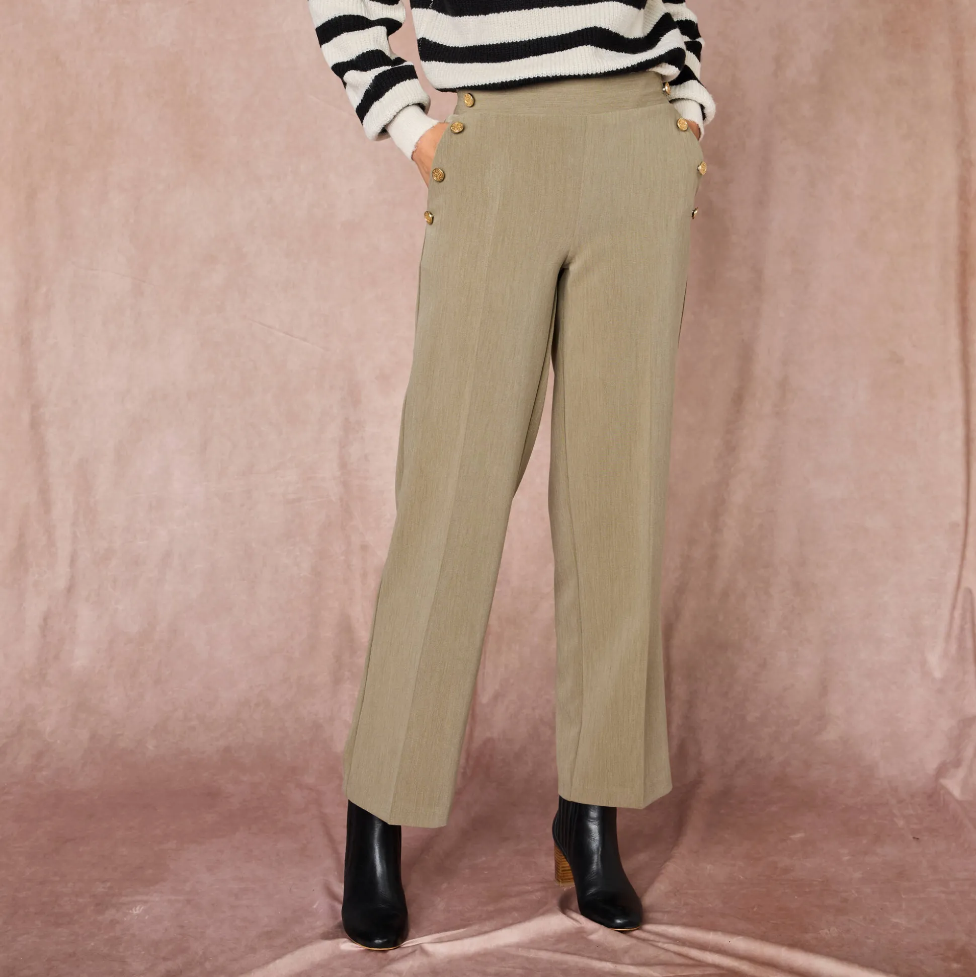 Soepele broek met knooppandeffect