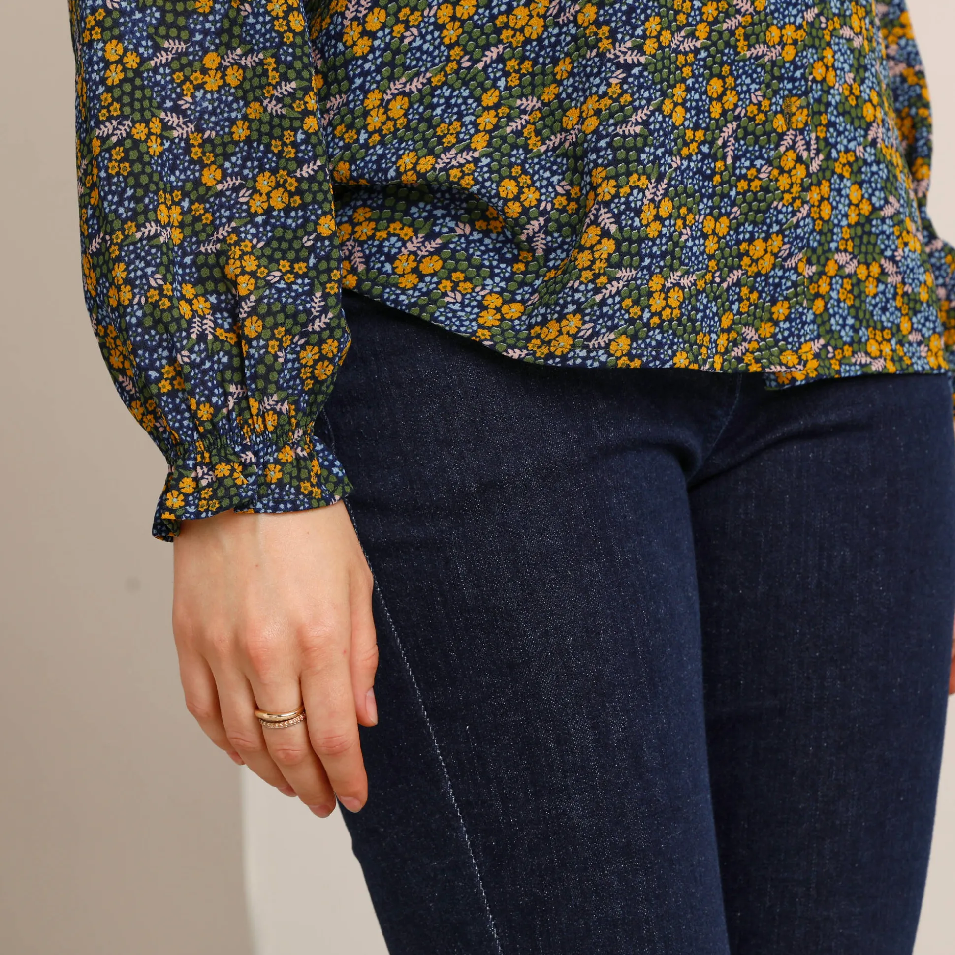 Soepelvallende blouse met bloemenprint