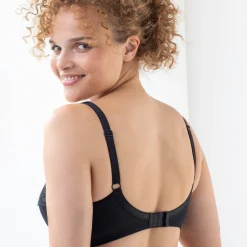 Steungevende beha in kant en tricot - zonder beugels