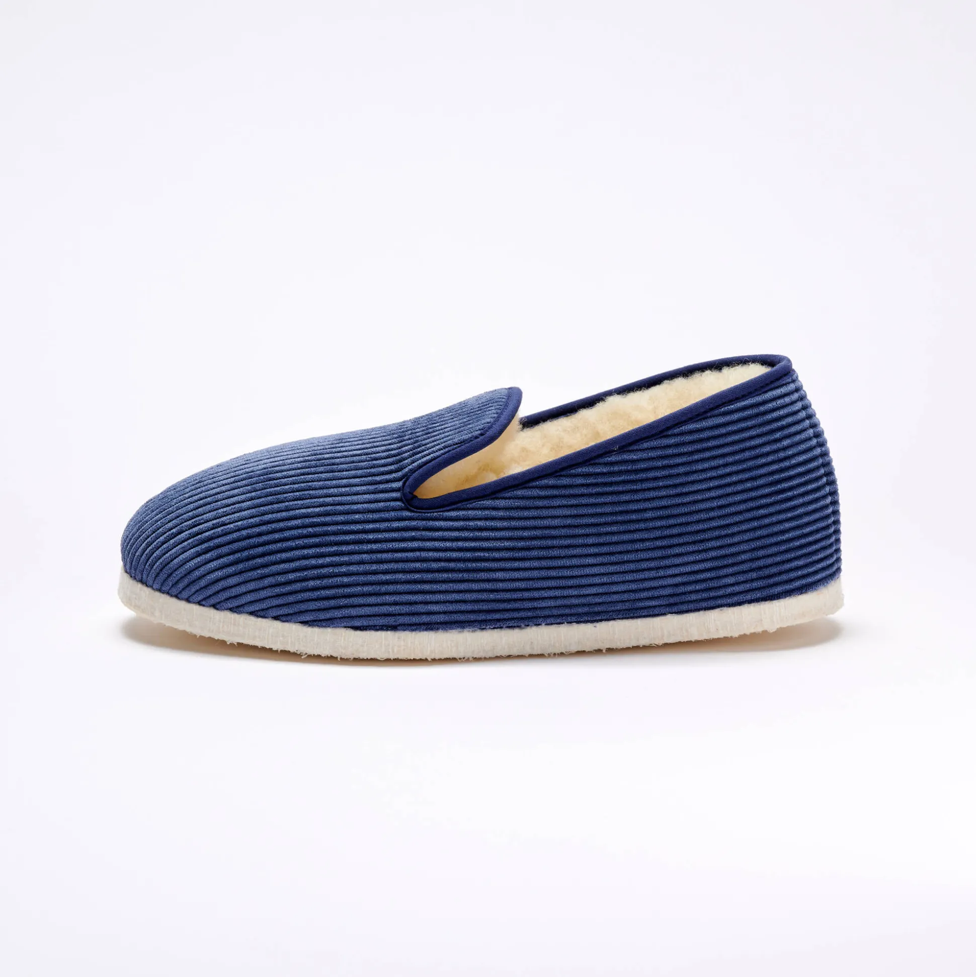 Stille pantoffels in velours met wolvoering