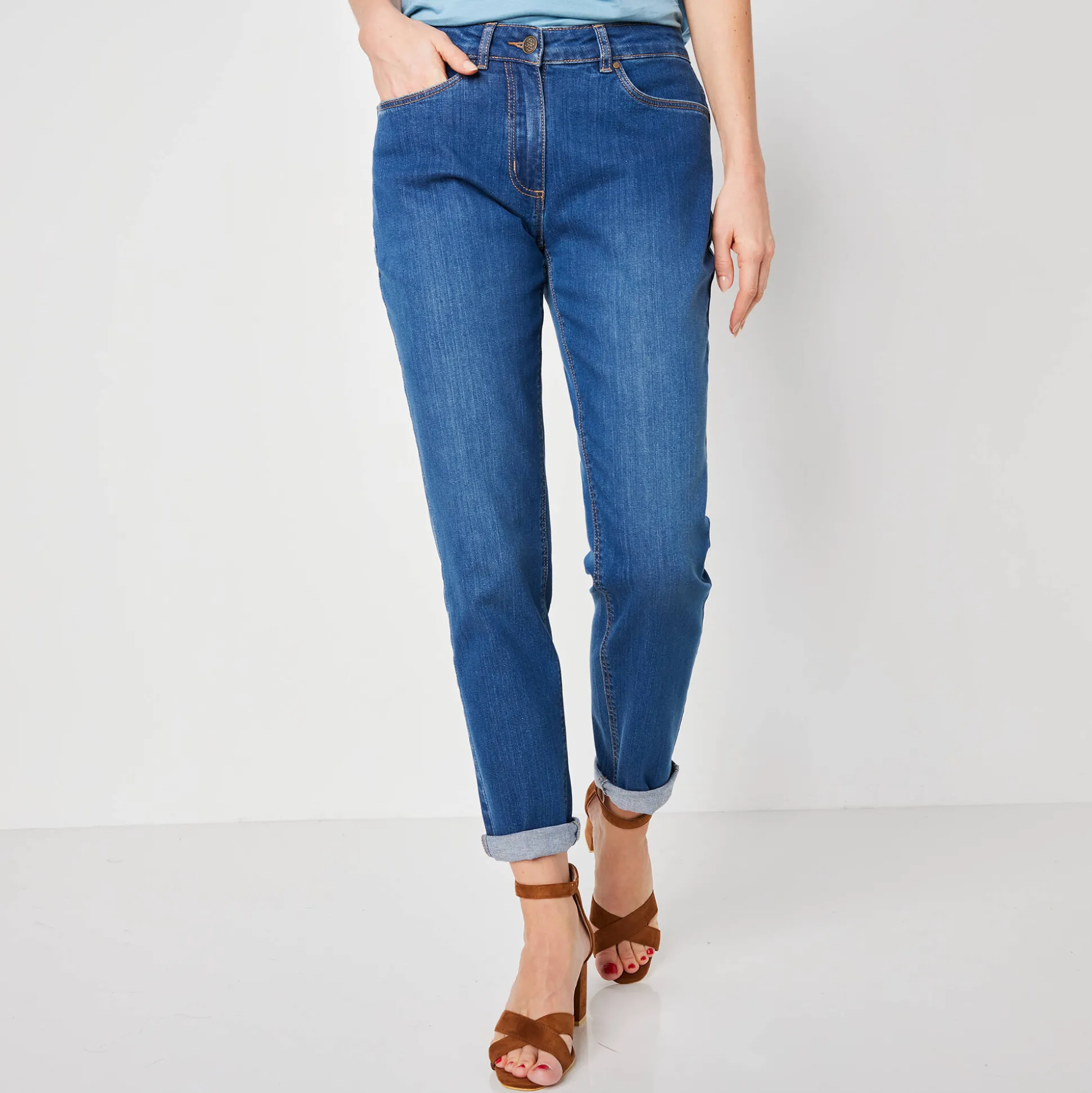 Stretch jeans in 'mom' model