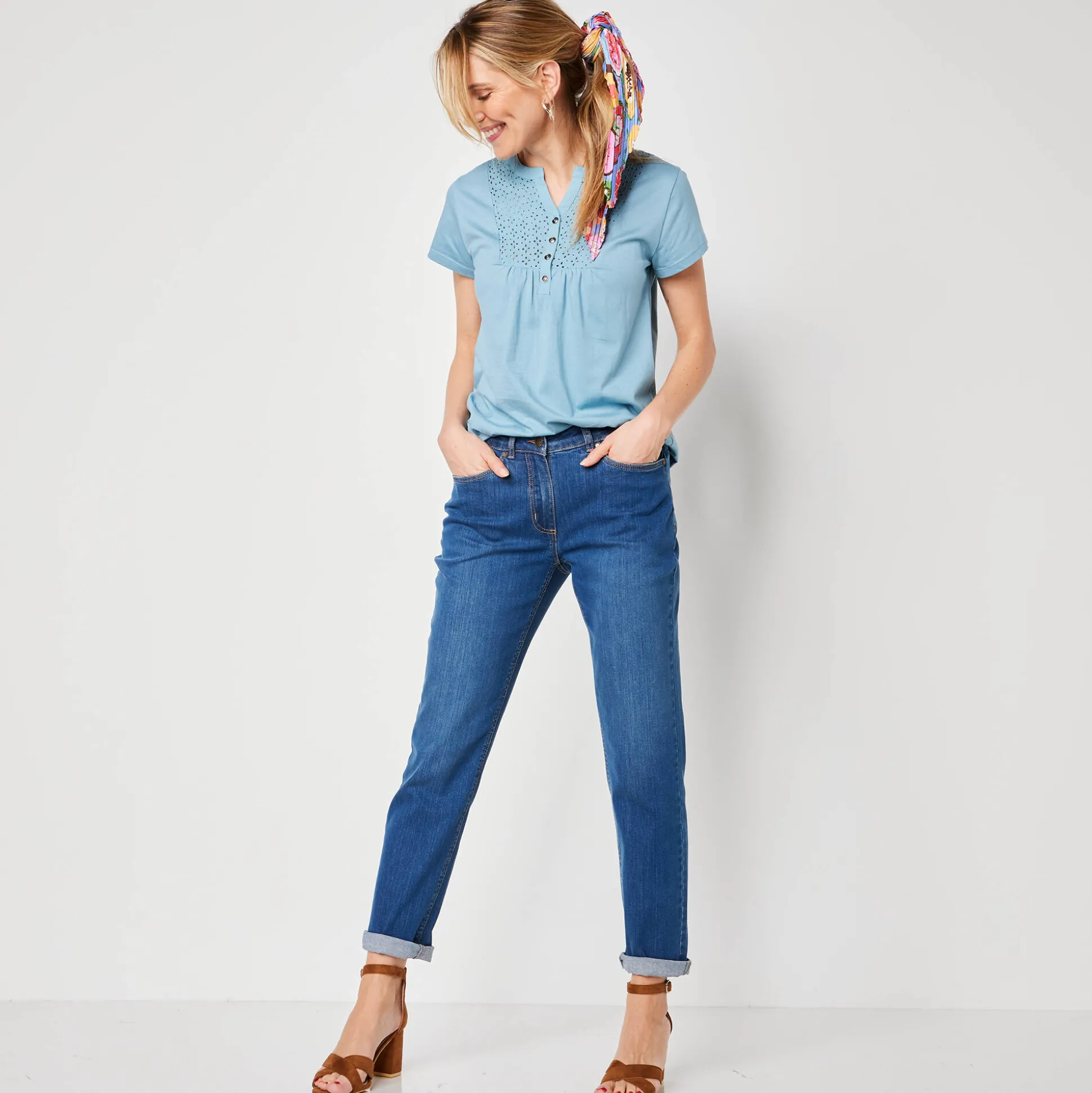 Stretch jeans in 'mom' model
