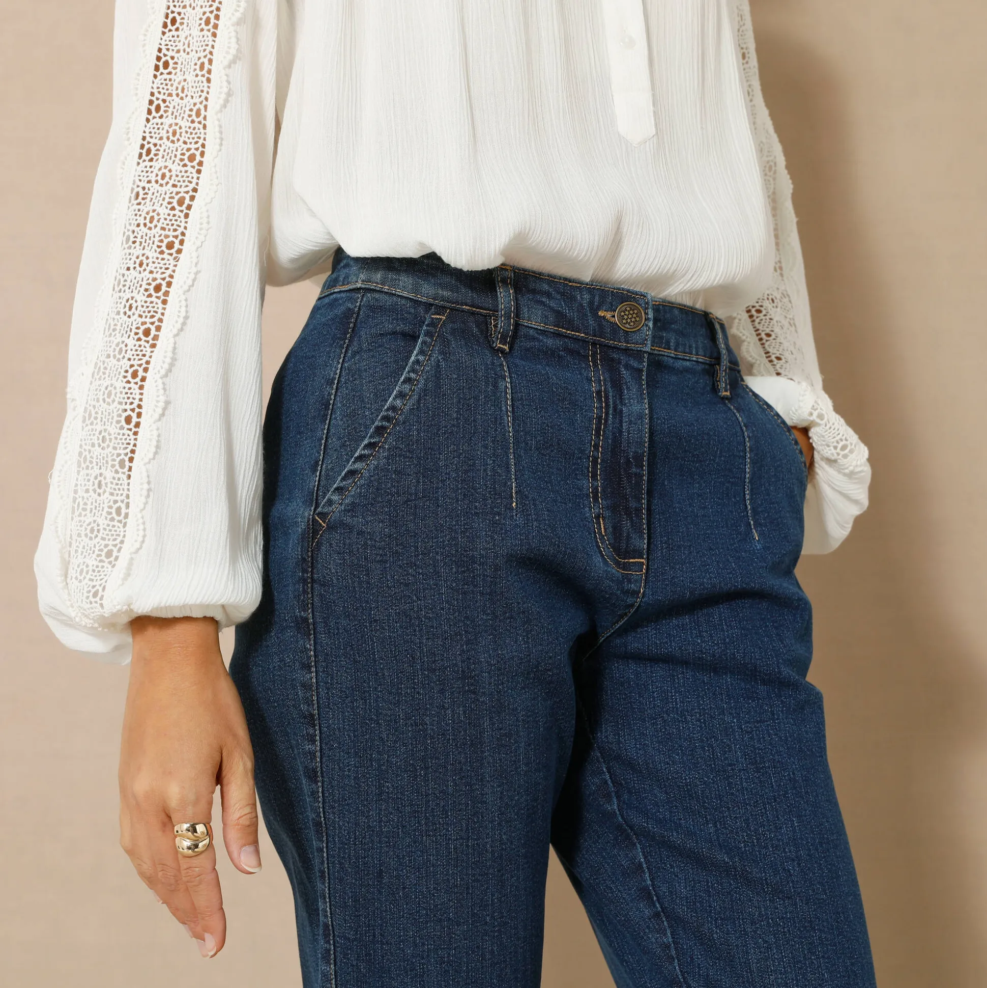 Stretchjeans in 'mom' model, hoge taille