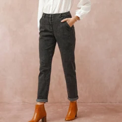 Stretchjeans in 'mom' model, hoge taille