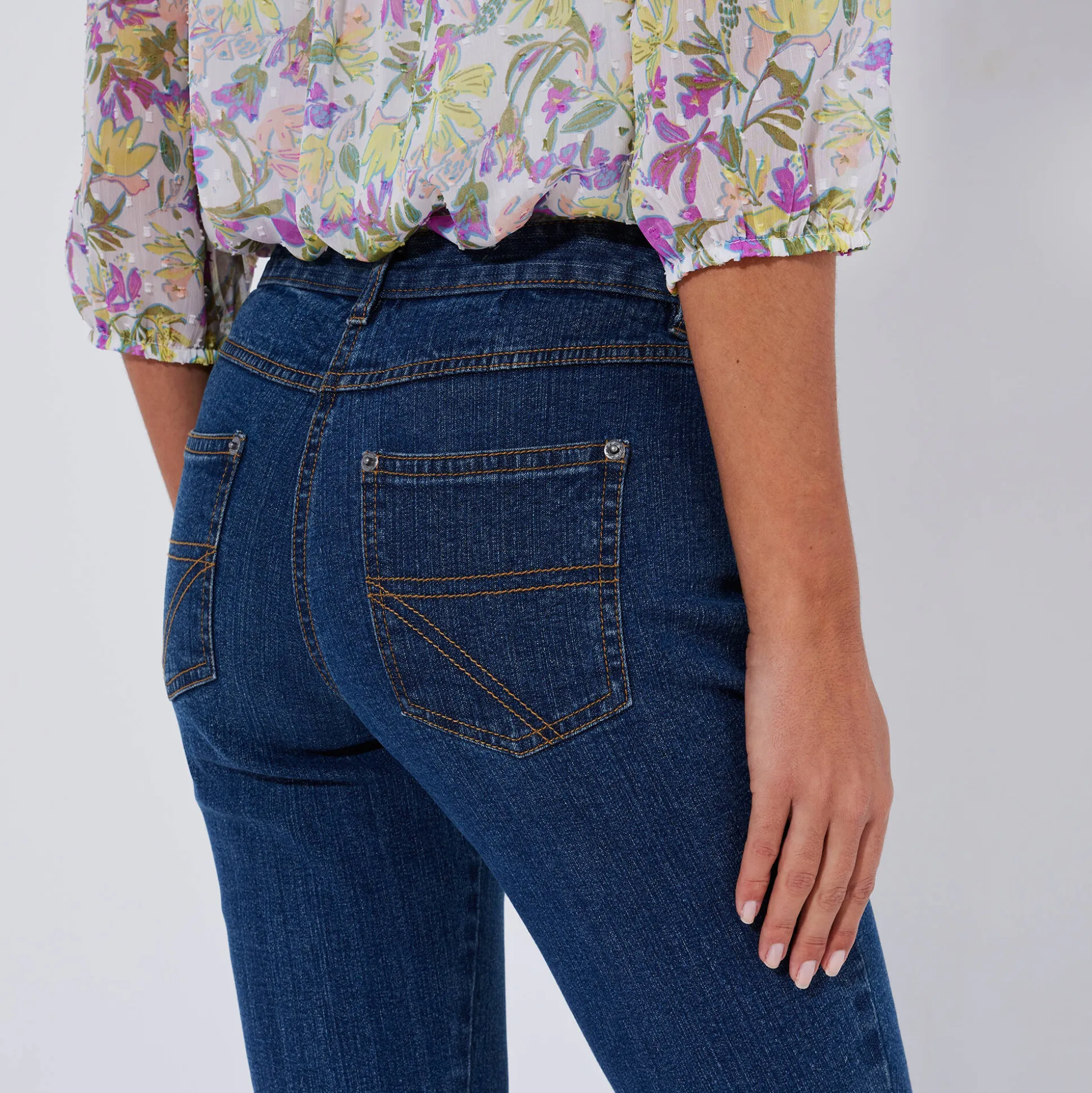 Stretchjeans in recht model - gemiddelde lengte