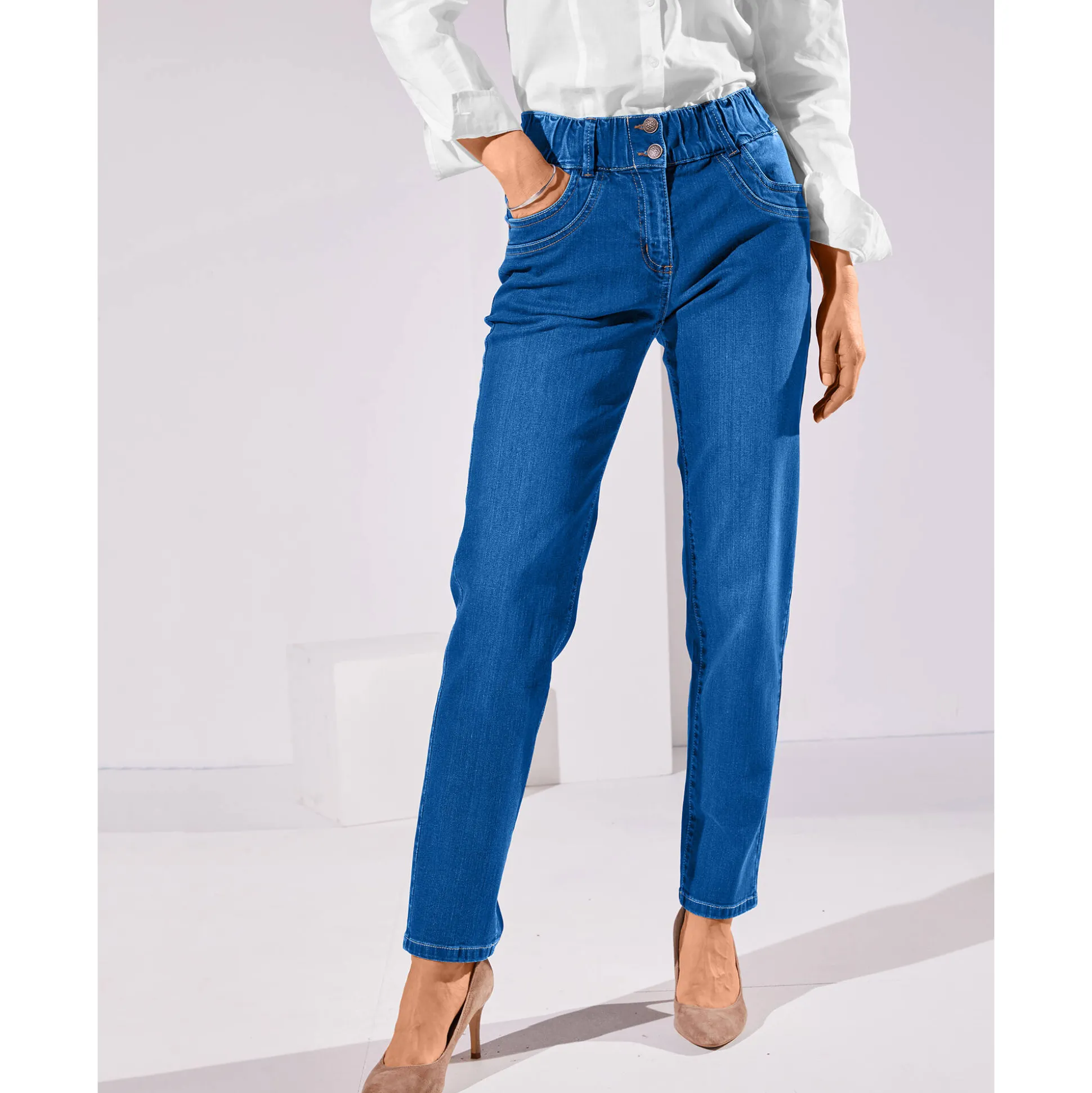 Stretchjeans 'mom' model met elastische taille