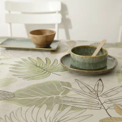 Tafellaken in toile cirée, met bladerenprint