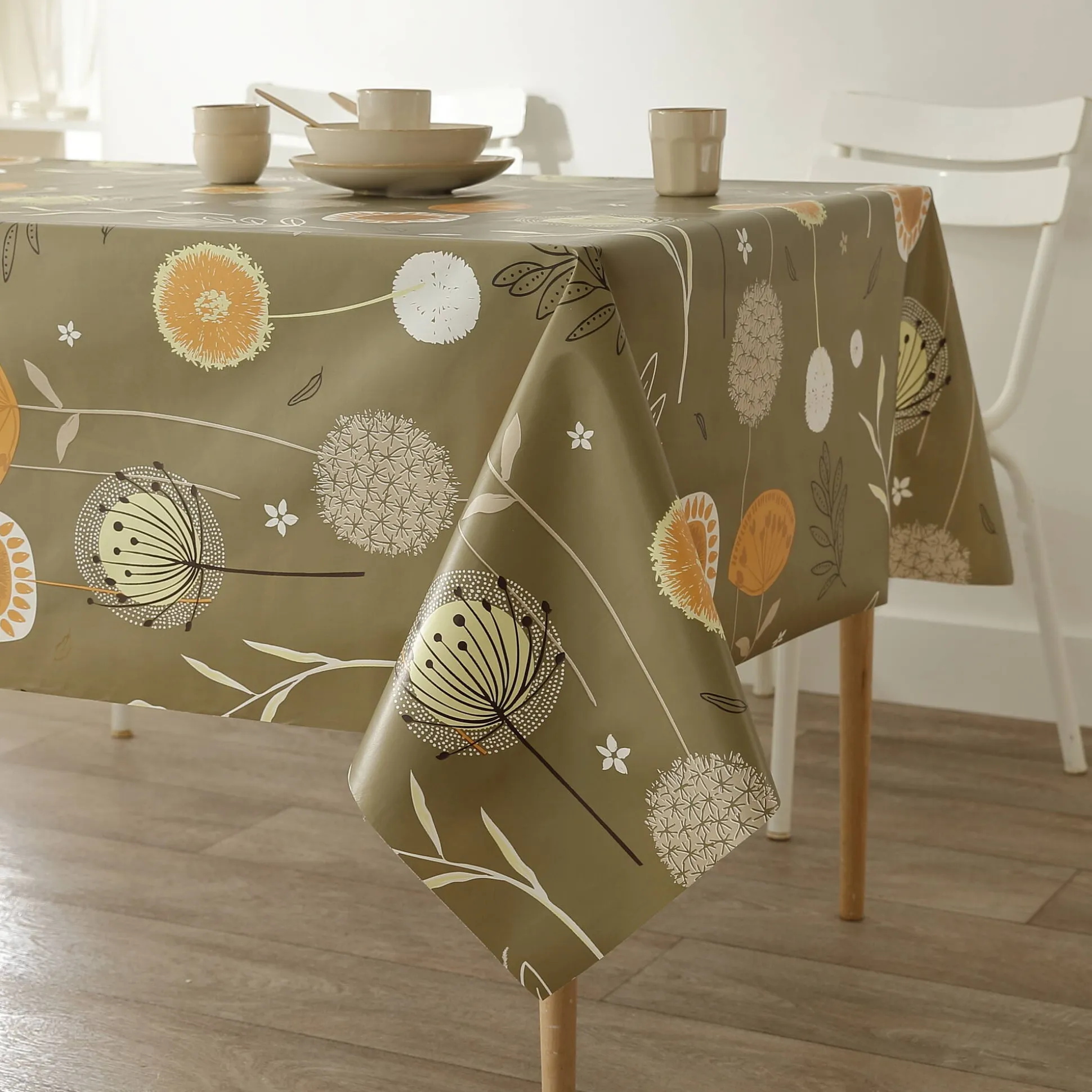 Tafellaken in toile cirée met paardenbloemmotief