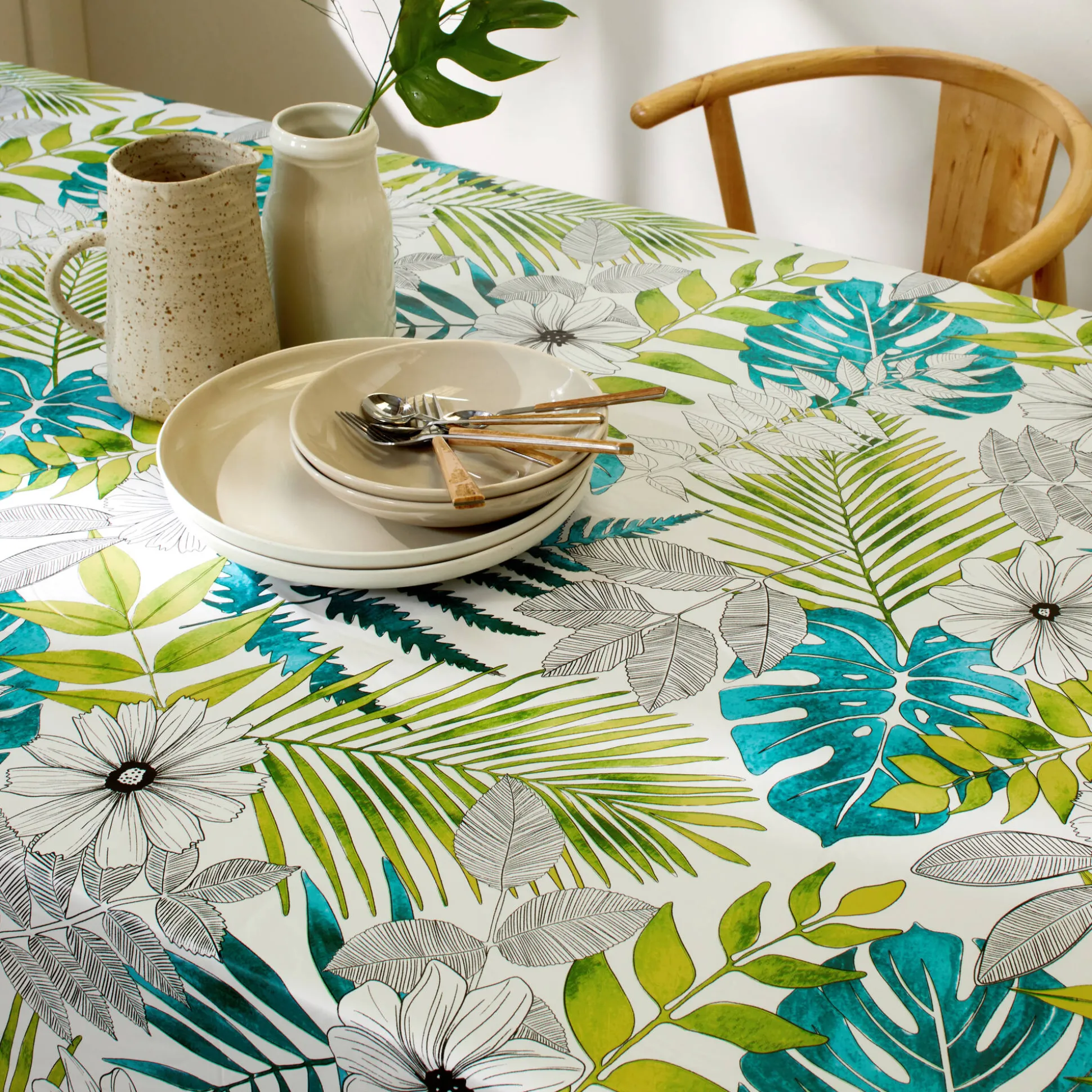 Toile cirée met Tropical print