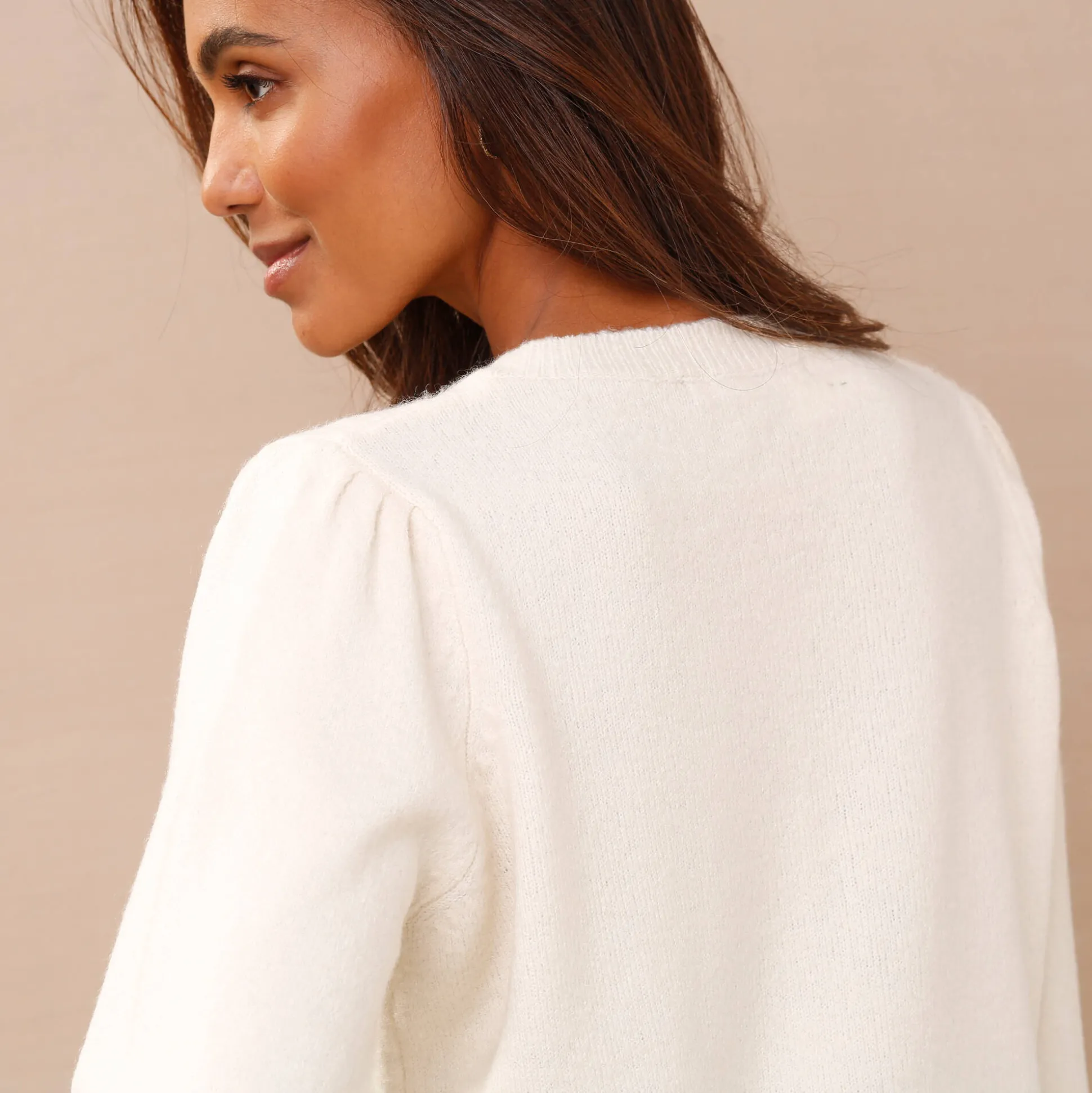 Trui in fantasietricot met Tunesische hals